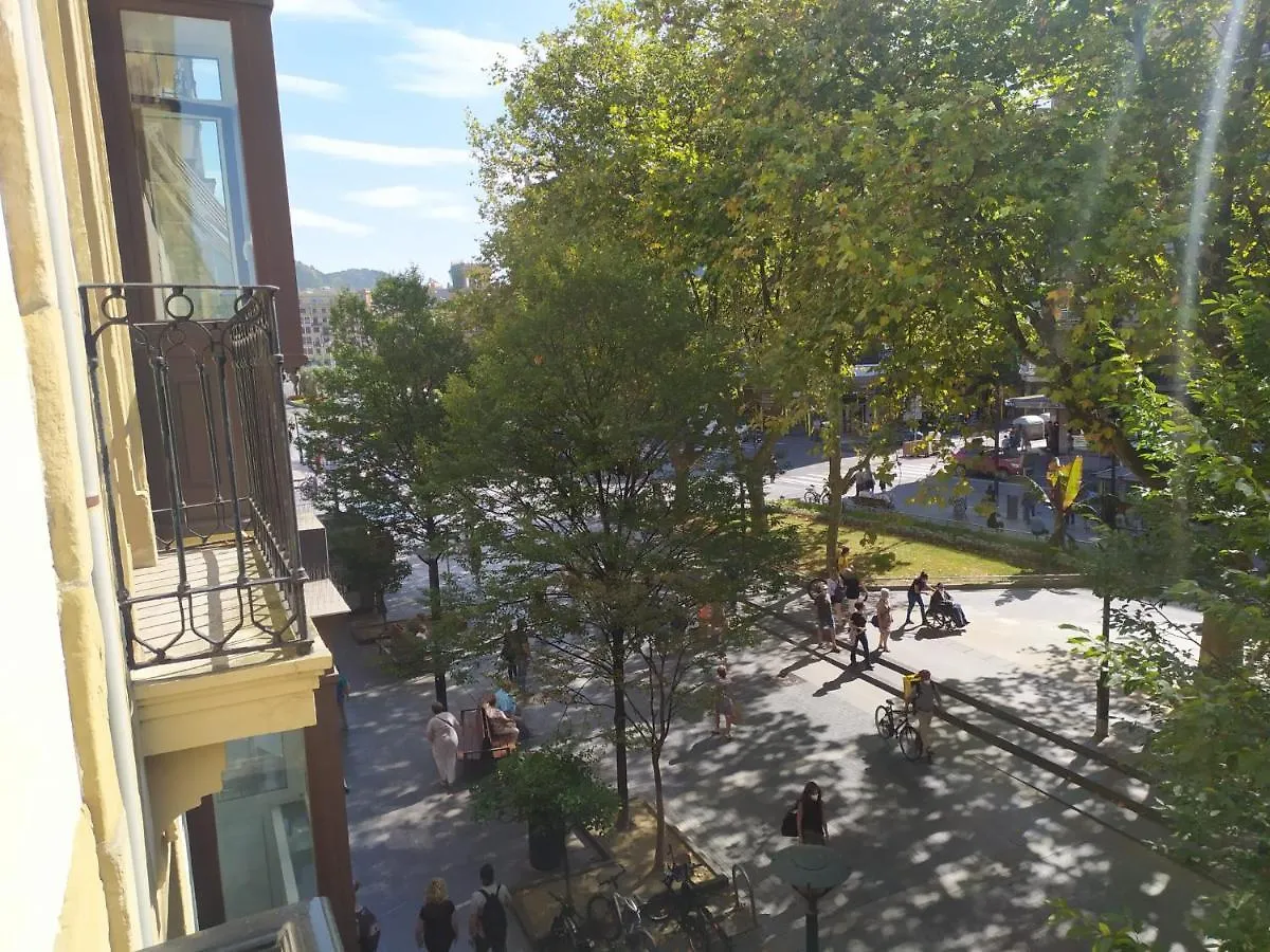 Pension Sarriegi San Sebastián Spagna